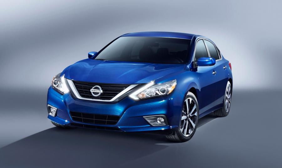  Nissan Altima SR 2016 года  (фото 2 из 13)